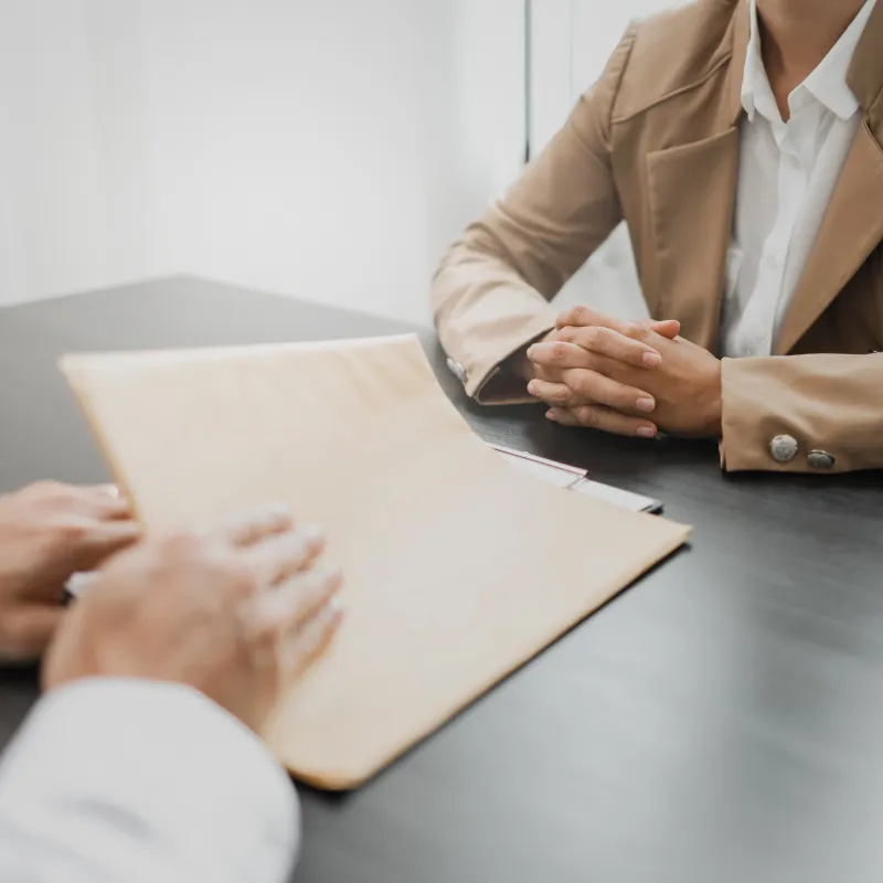 Comprometidos con tu defensa y tranquilidad jurídica.